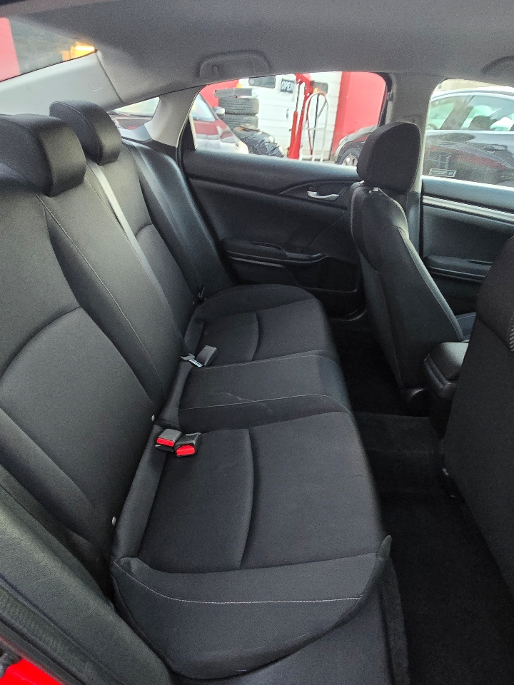 Honda Civic 4dr Sdn LX Auto 2017