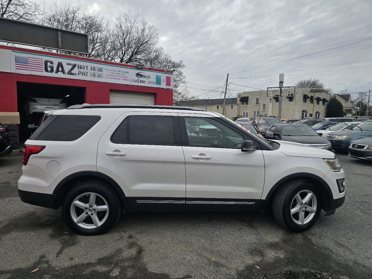 Ford Explorer 4WD 4dr V6 XLT 2016