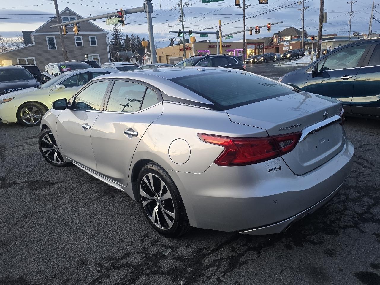 Nissan Maxima 3.5 S 2018