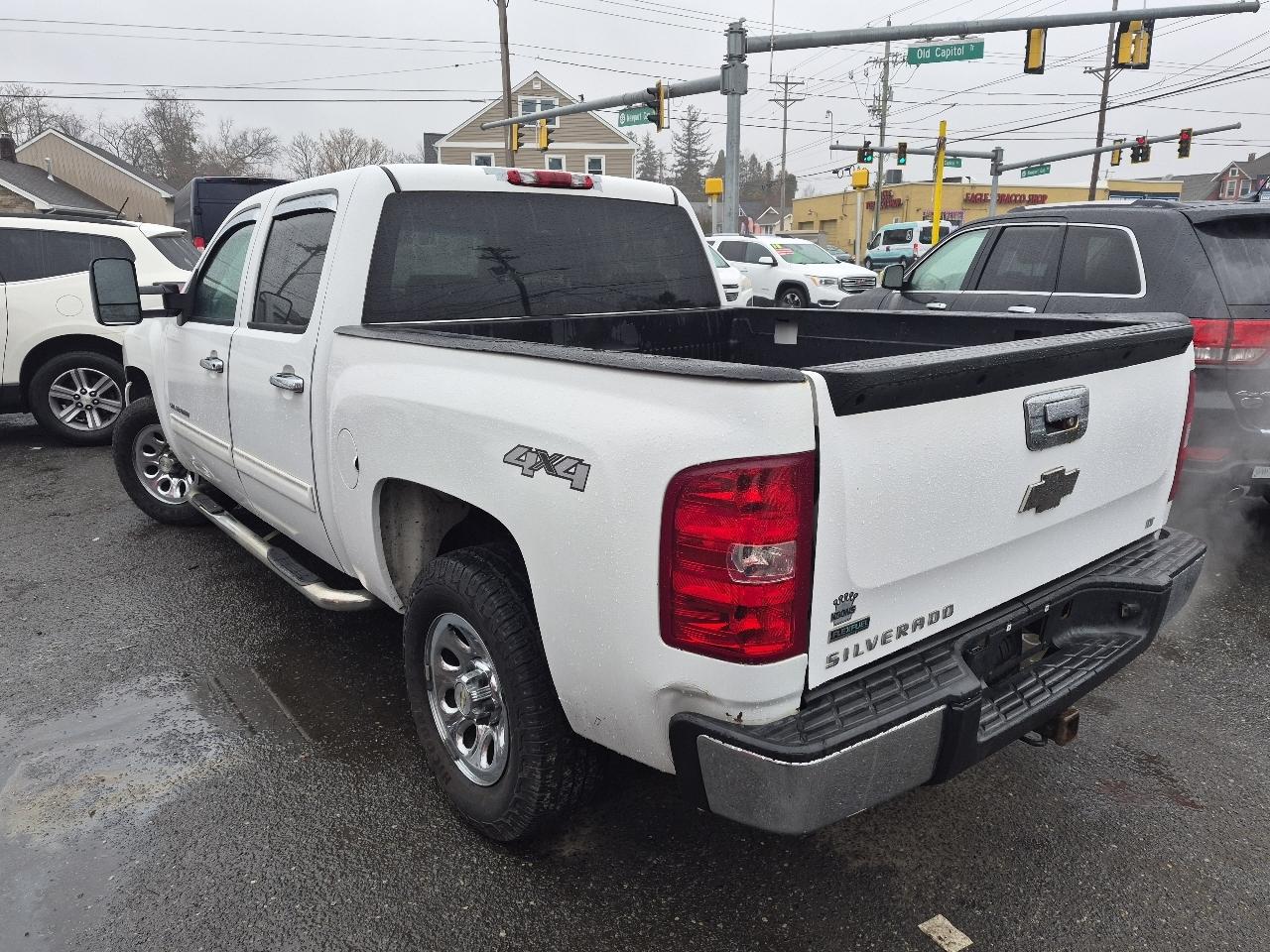 Chevrolet Silverado 1500 1LT Double Cab 4WD 2011