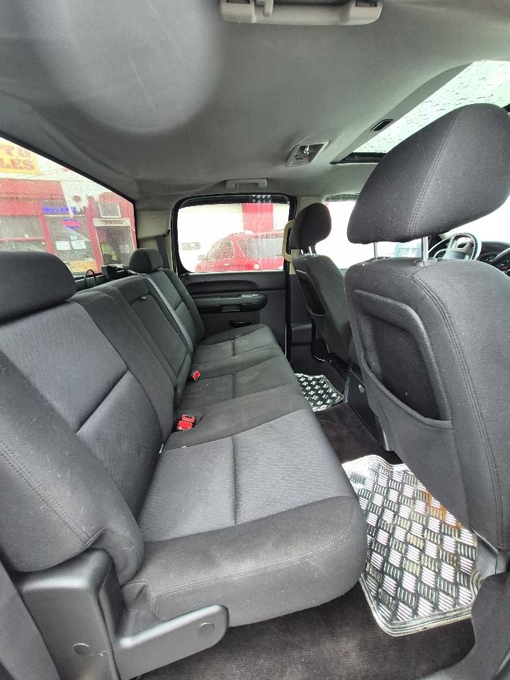 Chevrolet Silverado 1500 1LT Double Cab 4WD 2011