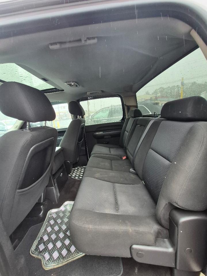 Chevrolet Silverado 1500 1LT Double Cab 4WD 2011