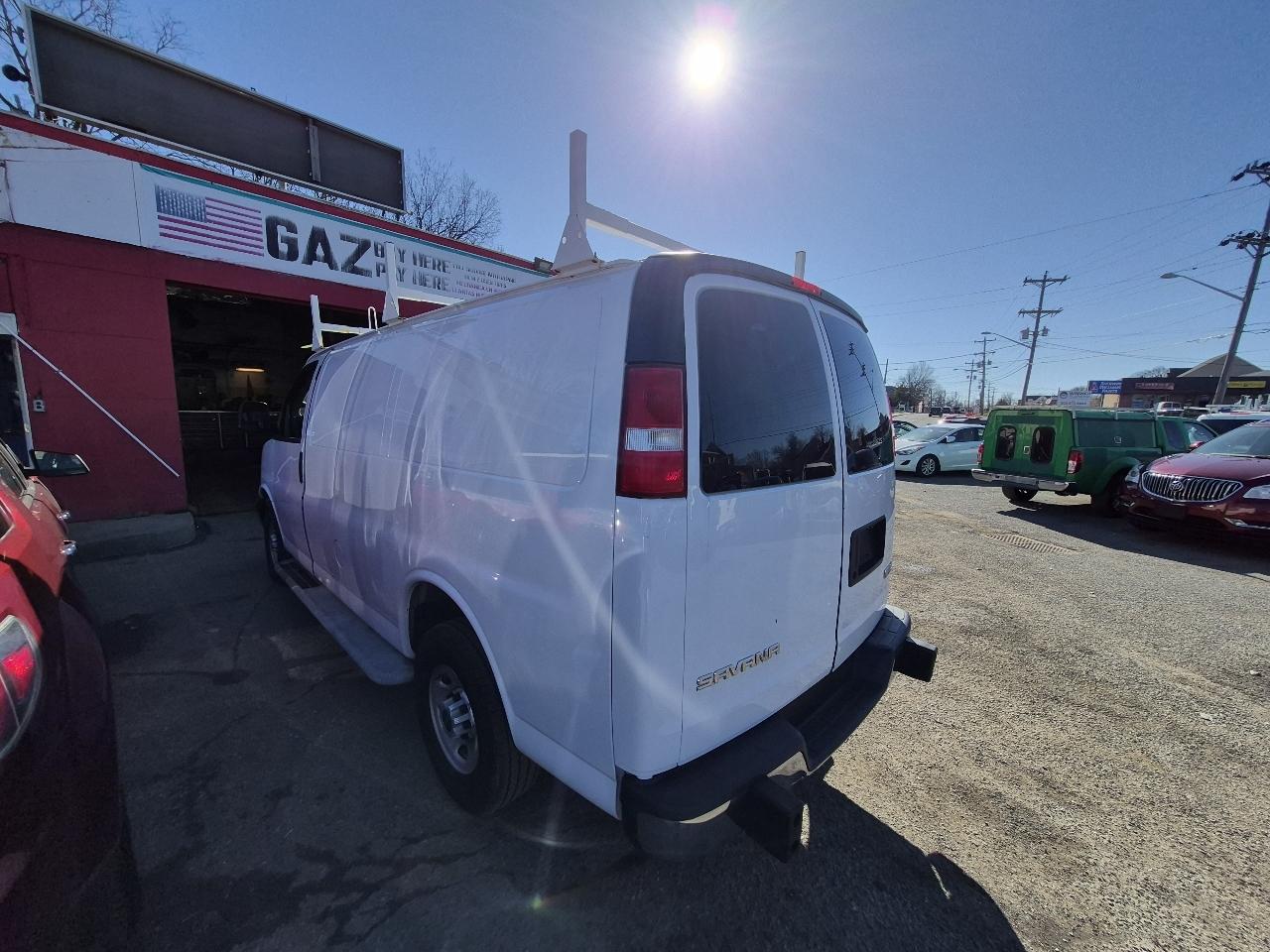 GMC Savana G2500 Cargo 2017