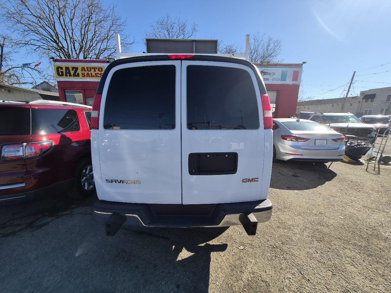 GMC Savana G2500 Cargo 2017
