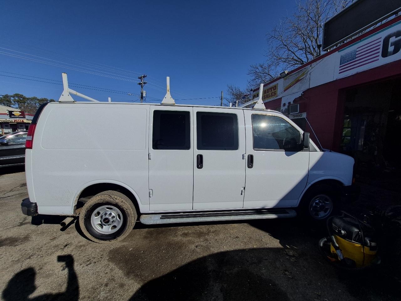 GMC Savana G2500 Cargo 2017