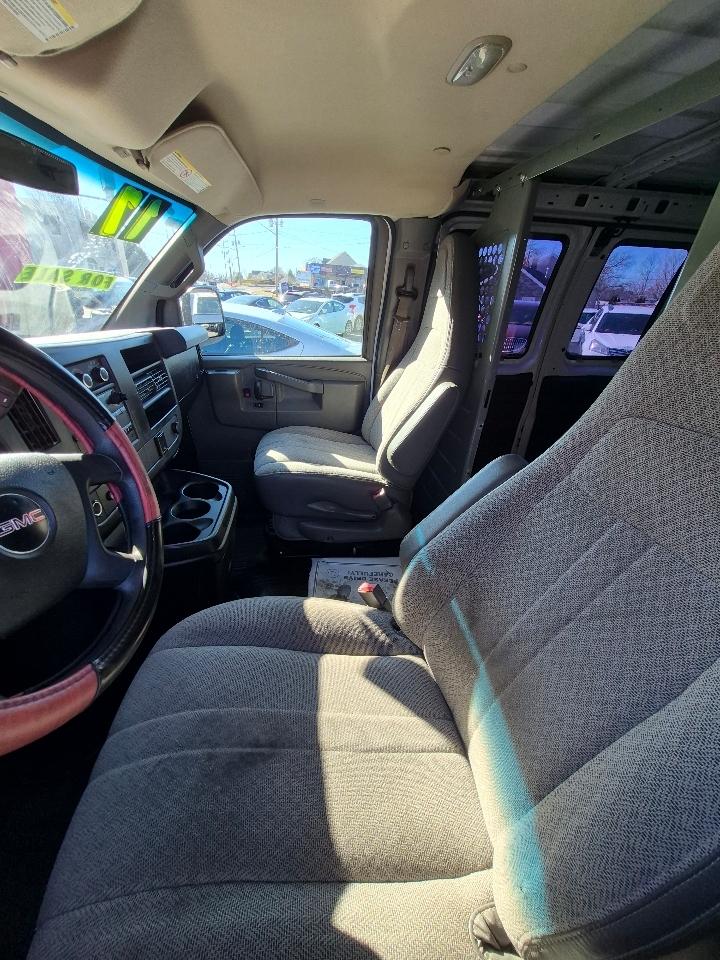 GMC Savana G2500 Cargo 2017