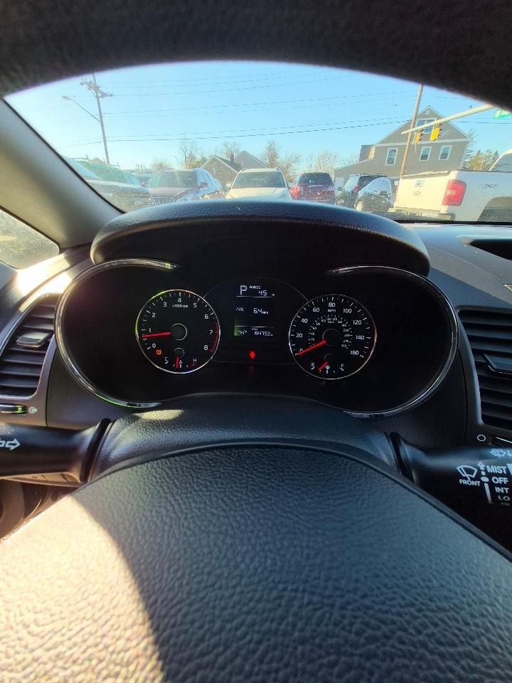 Kia Forte 5-Door LX 2017