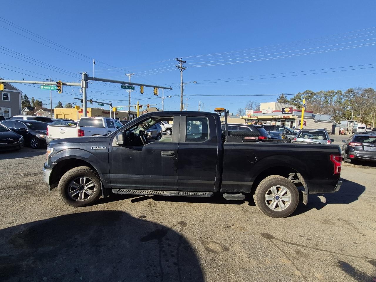 Ford F-150 4WD SuperCab 163" XL 2019