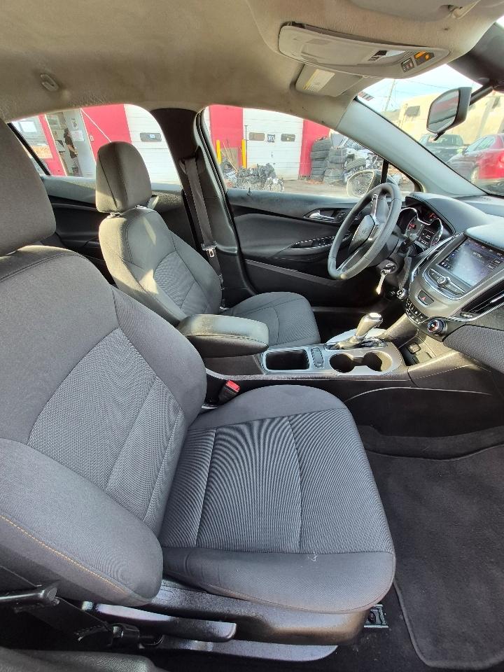 Chevrolet Cruze LS Auto 2019