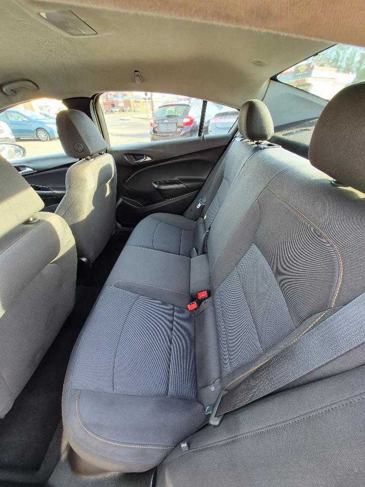 Chevrolet Cruze LS Auto 2019