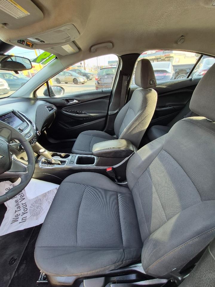 Chevrolet Cruze LS Auto 2019