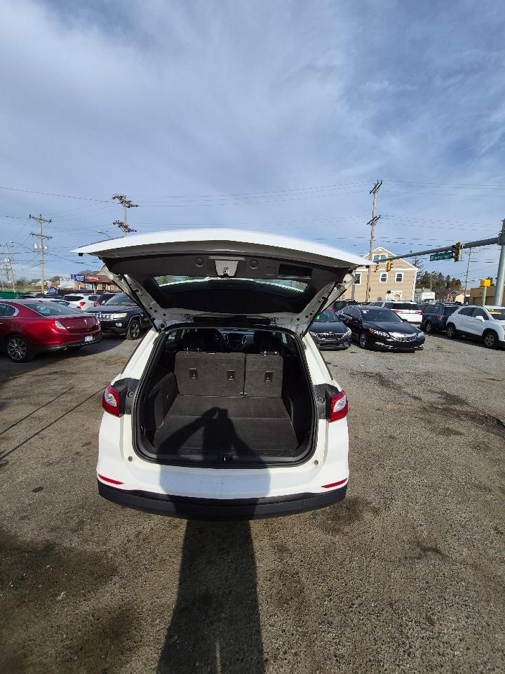 Chevrolet Equinox LS 2WD 2020