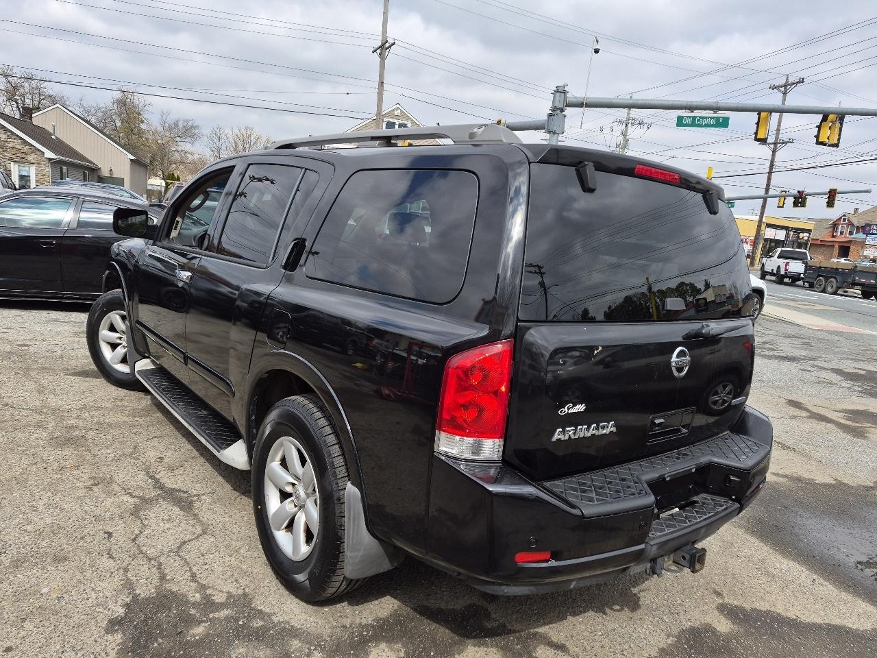 Nissan Armada SL 2WD 2012