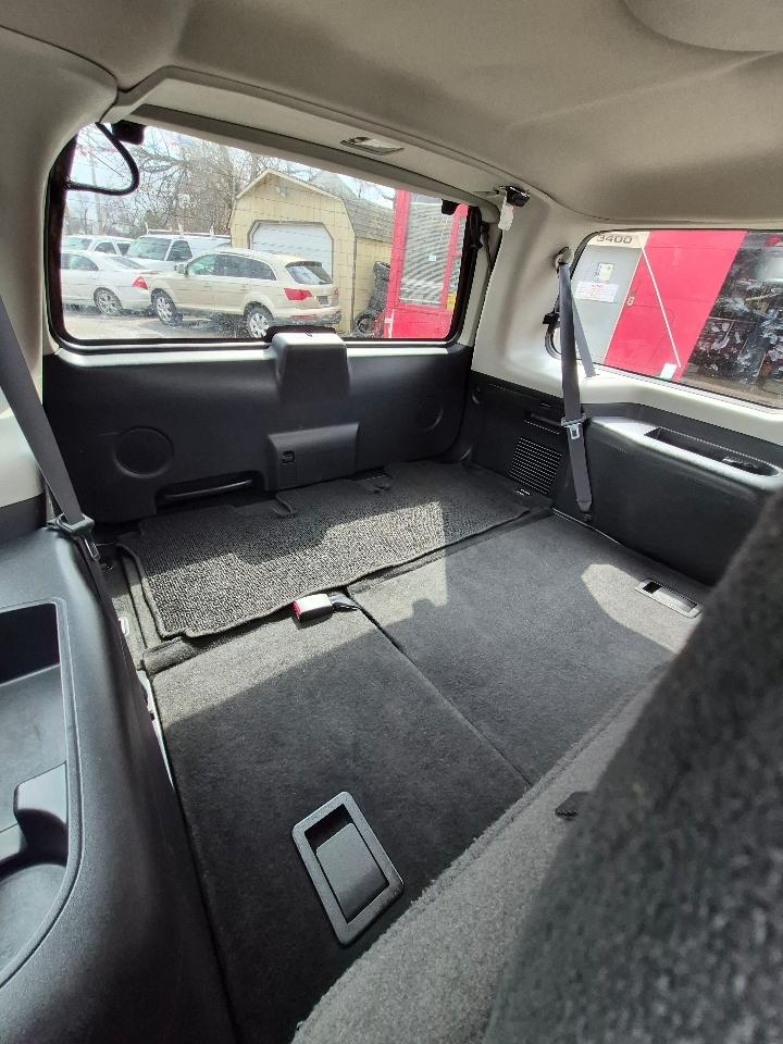 Nissan Armada SL 2WD 2012