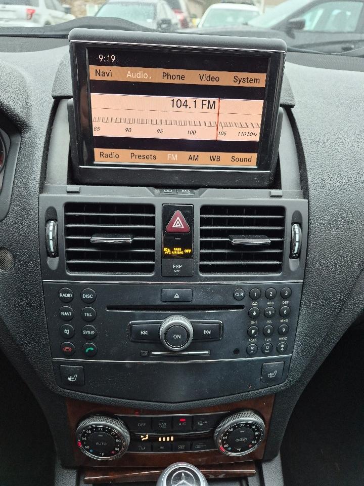 Mercedes-Benz C-Class C300 Luxury Sedan 2009