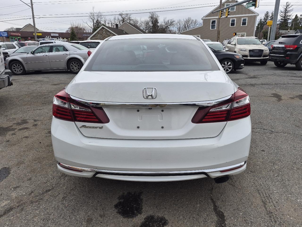 Honda Accord LX Sedan CVT 2016