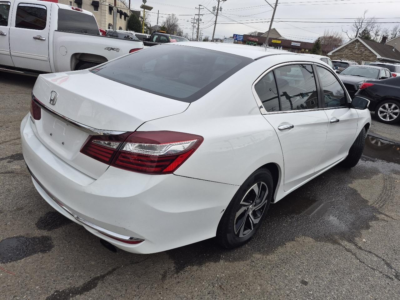 Honda Accord LX Sedan CVT 2016