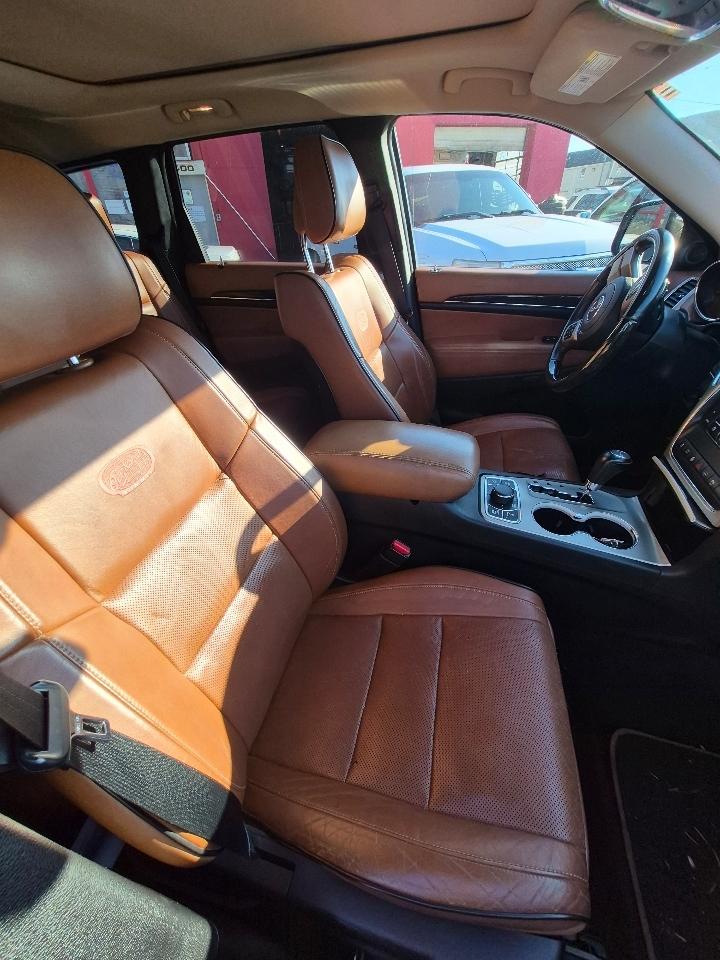 Jeep Grand Cherokee Overland 4WD 2012