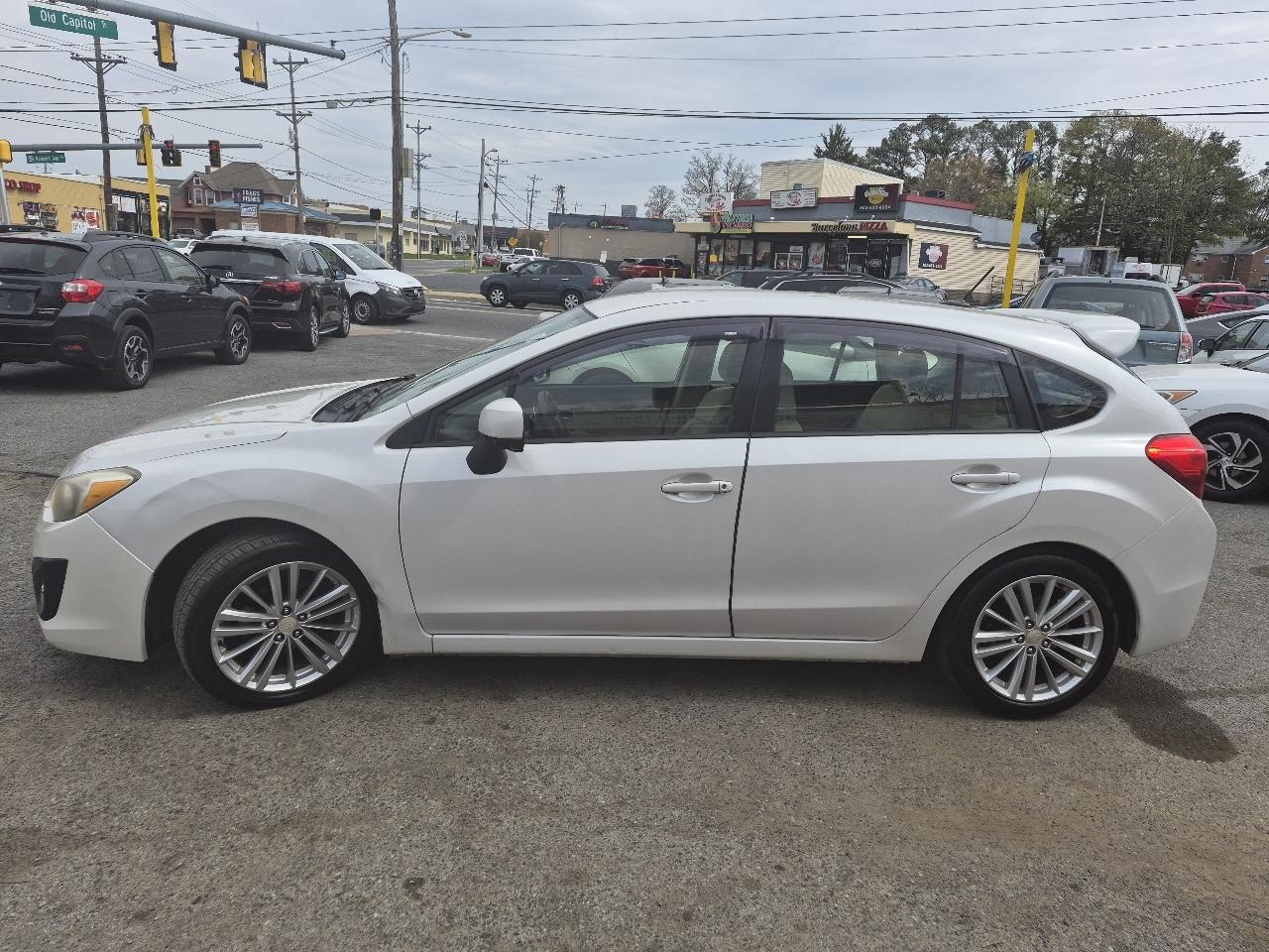 Subaru Impreza Premium Plus 5-Door+NAVI 2012