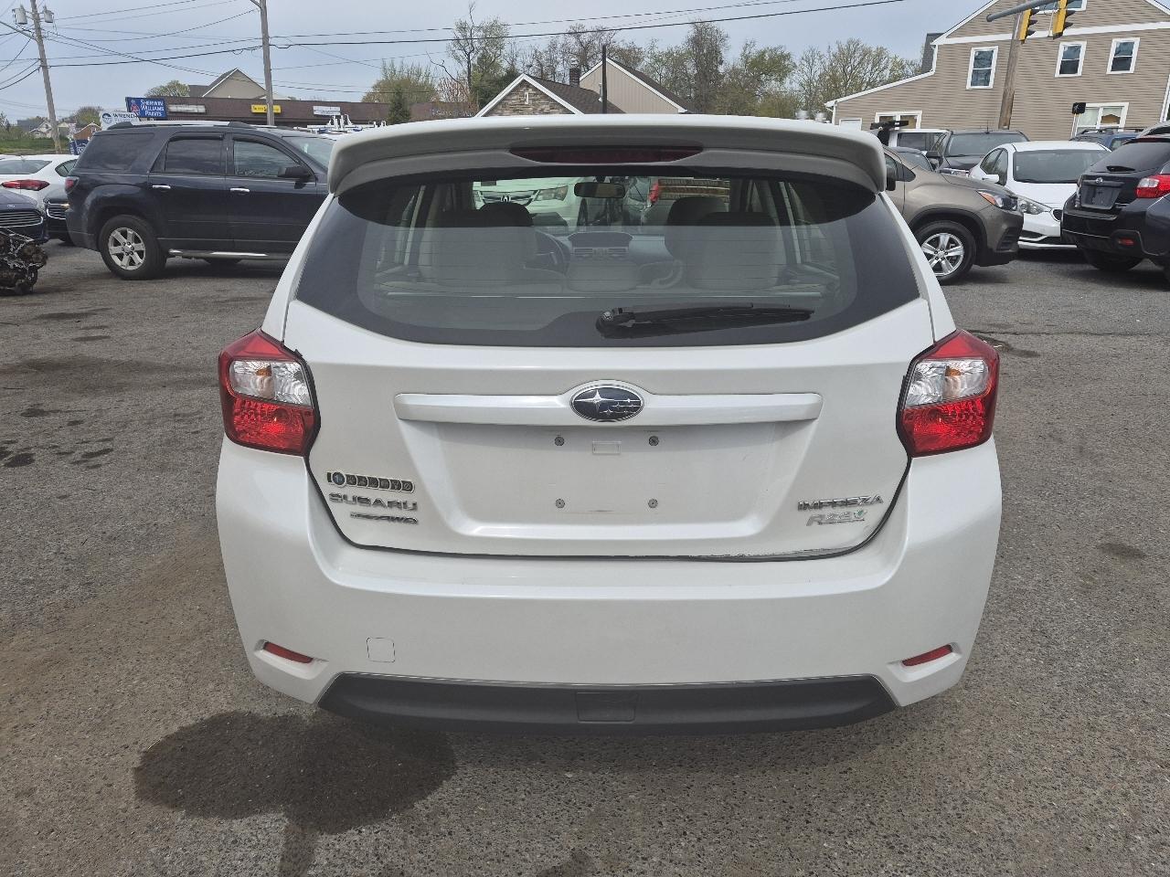 Subaru Impreza Premium Plus 5-Door+NAVI 2012