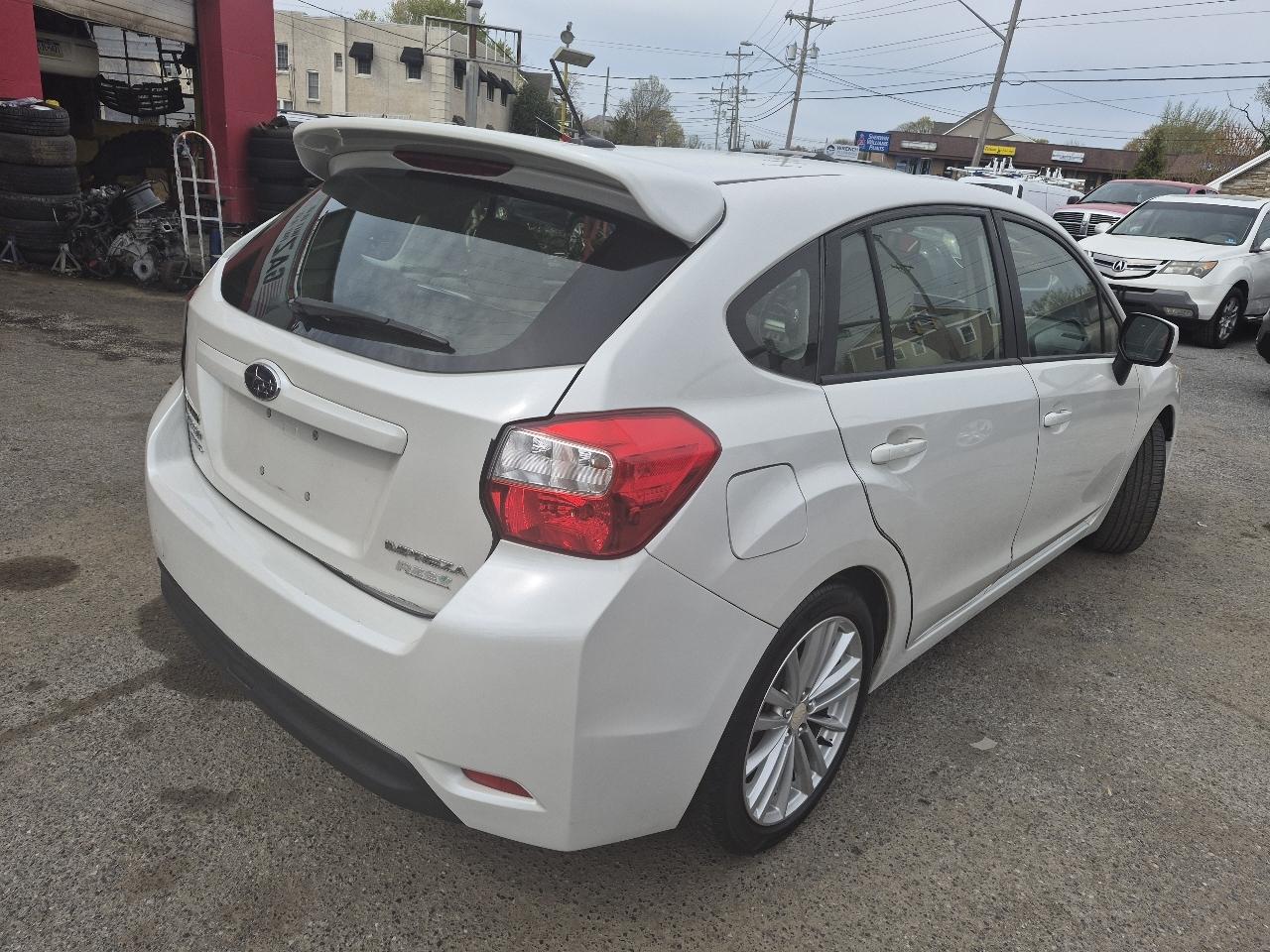 Subaru Impreza Premium Plus 5-Door+NAVI 2012