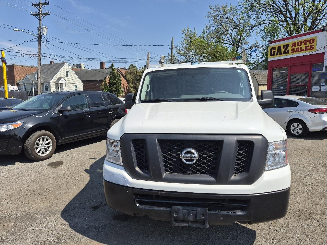 Nissan NV Cargo 2500 HD S V6 2016