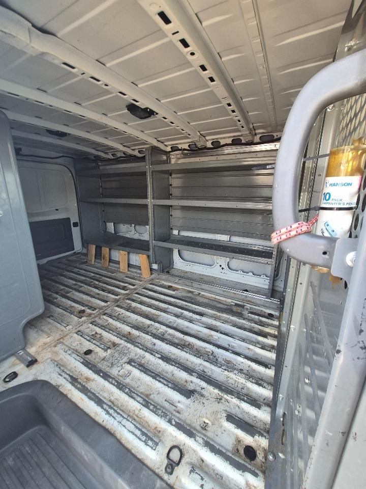 Nissan NV Cargo 2500 HD S V6 2016