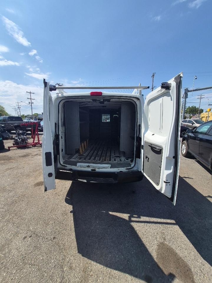 Nissan NV Cargo 2500 HD S V6 2016