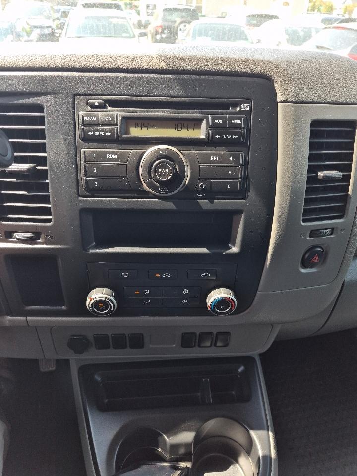 Nissan NV Cargo 2500 HD S V6 2016