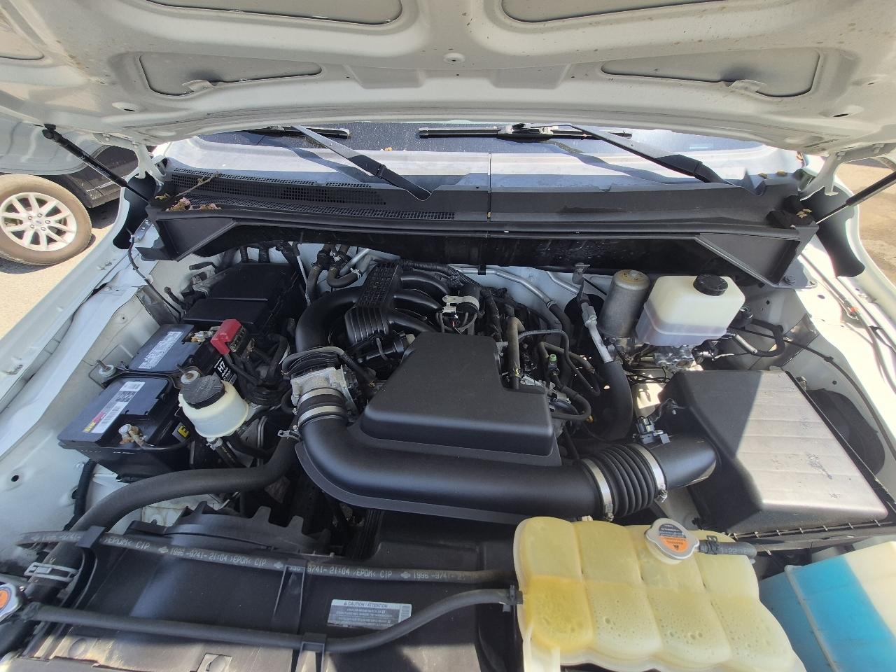 Nissan NV Cargo 2500 HD S V6 2016