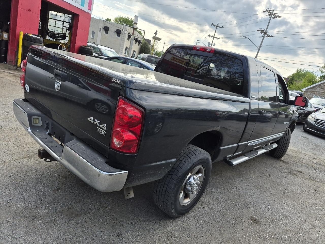 Dodge Ram 1500 SLT Mega Cab 4WD 2007