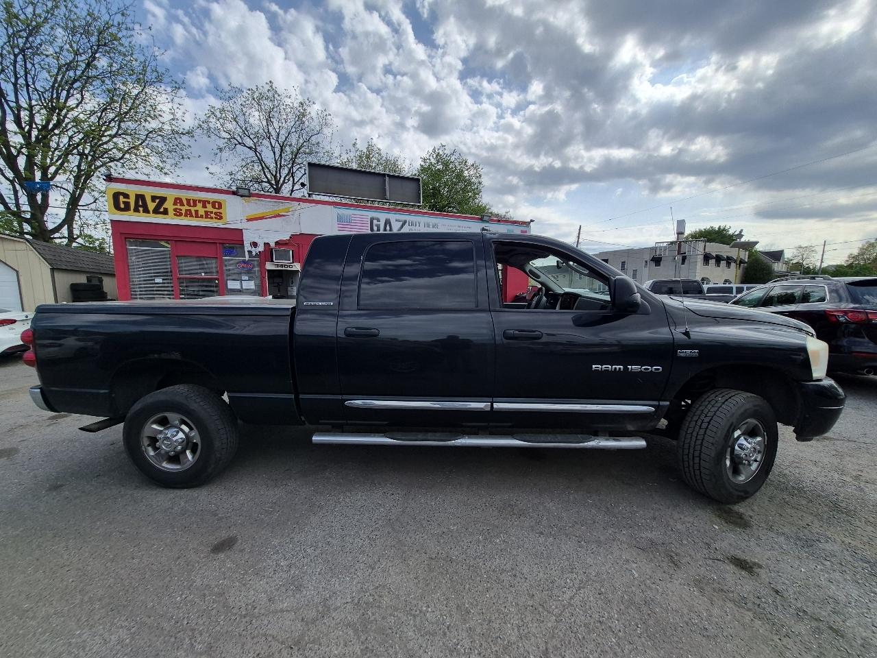 Dodge Ram 1500 SLT Mega Cab 4WD 2007
