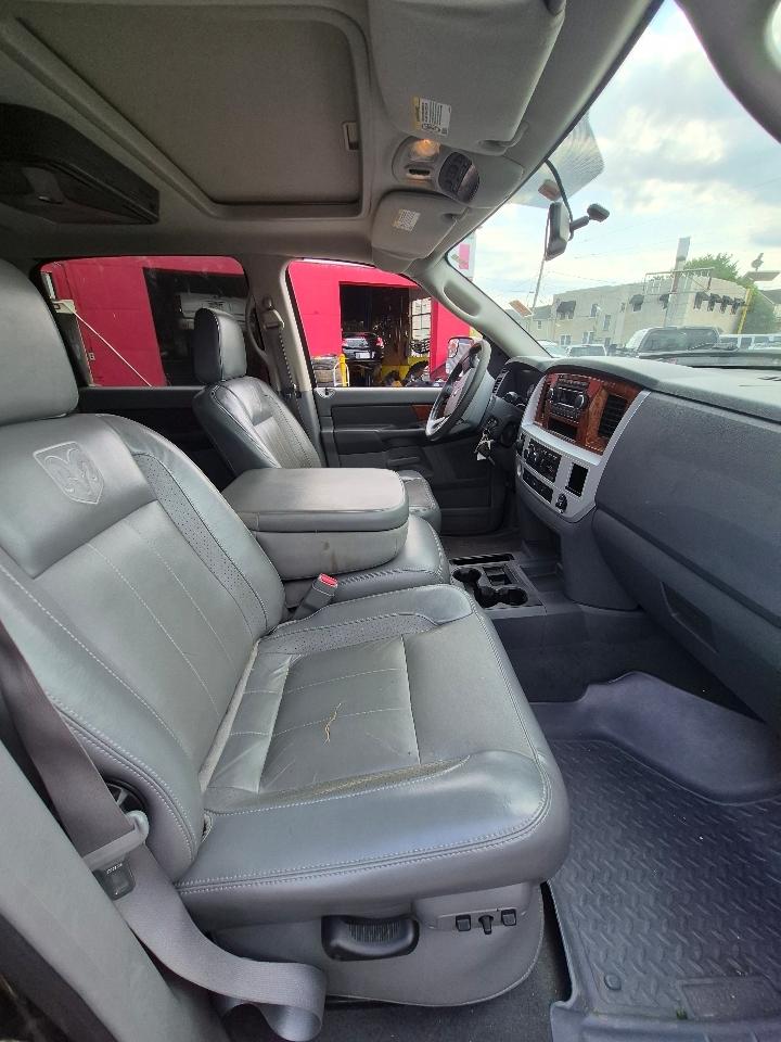 Dodge Ram 1500 SLT Mega Cab 4WD 2007