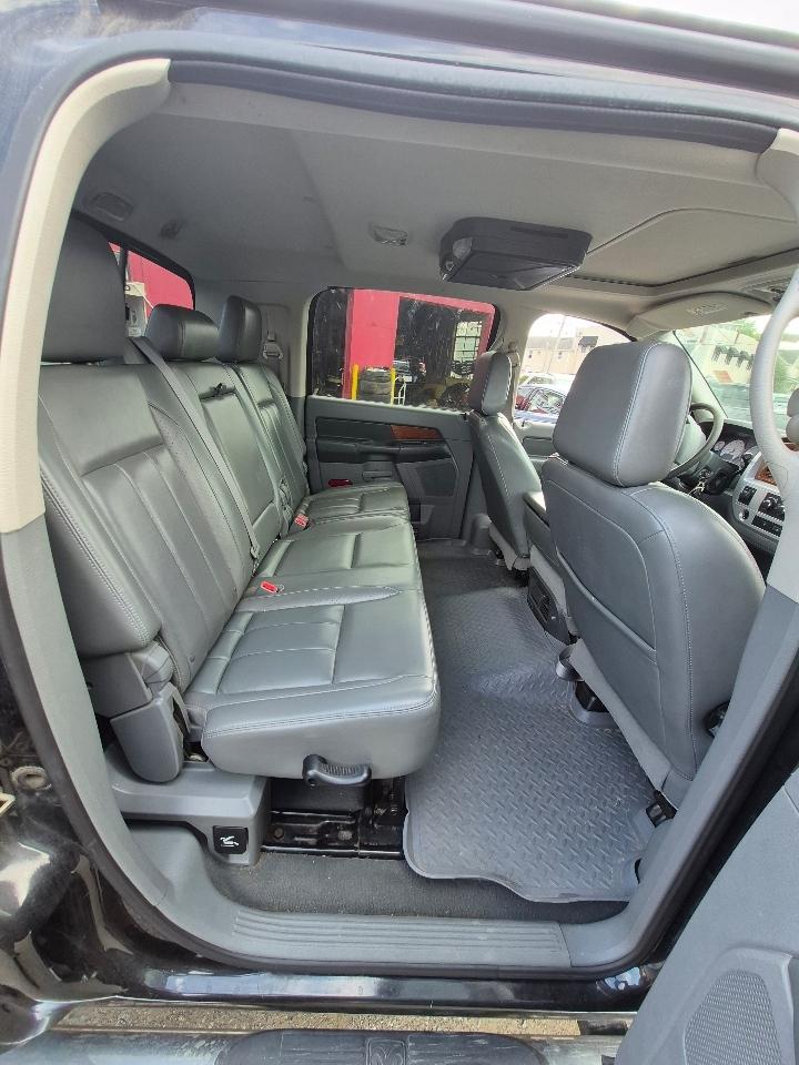 Dodge Ram 1500 SLT Mega Cab 4WD 2007