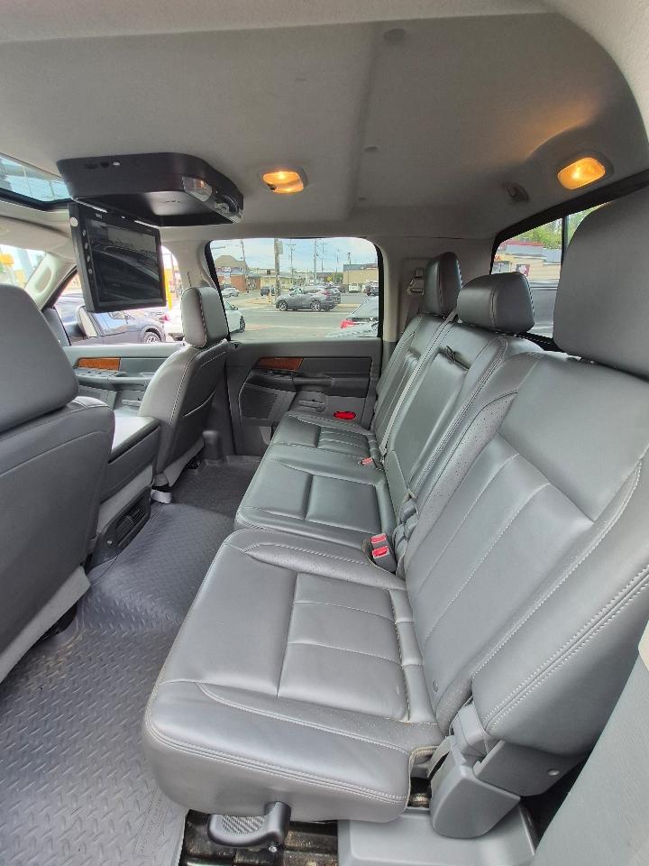 Dodge Ram 1500 SLT Mega Cab 4WD 2007