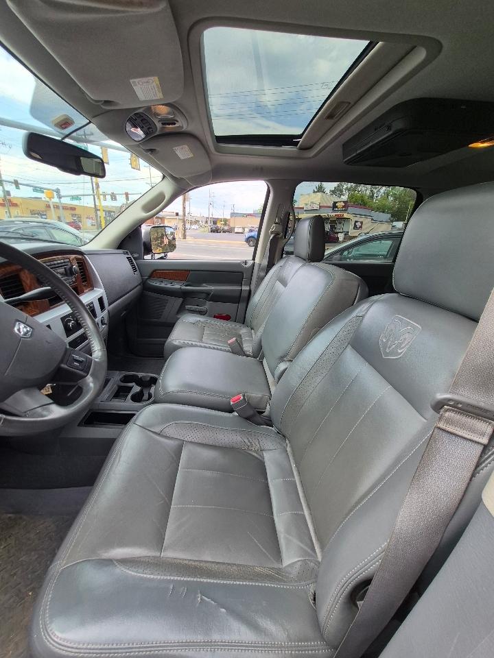 Dodge Ram 1500 SLT Mega Cab 4WD 2007