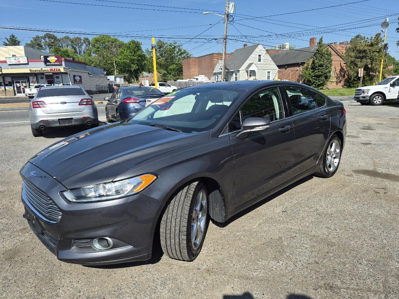 Ford Fusion SE 2015