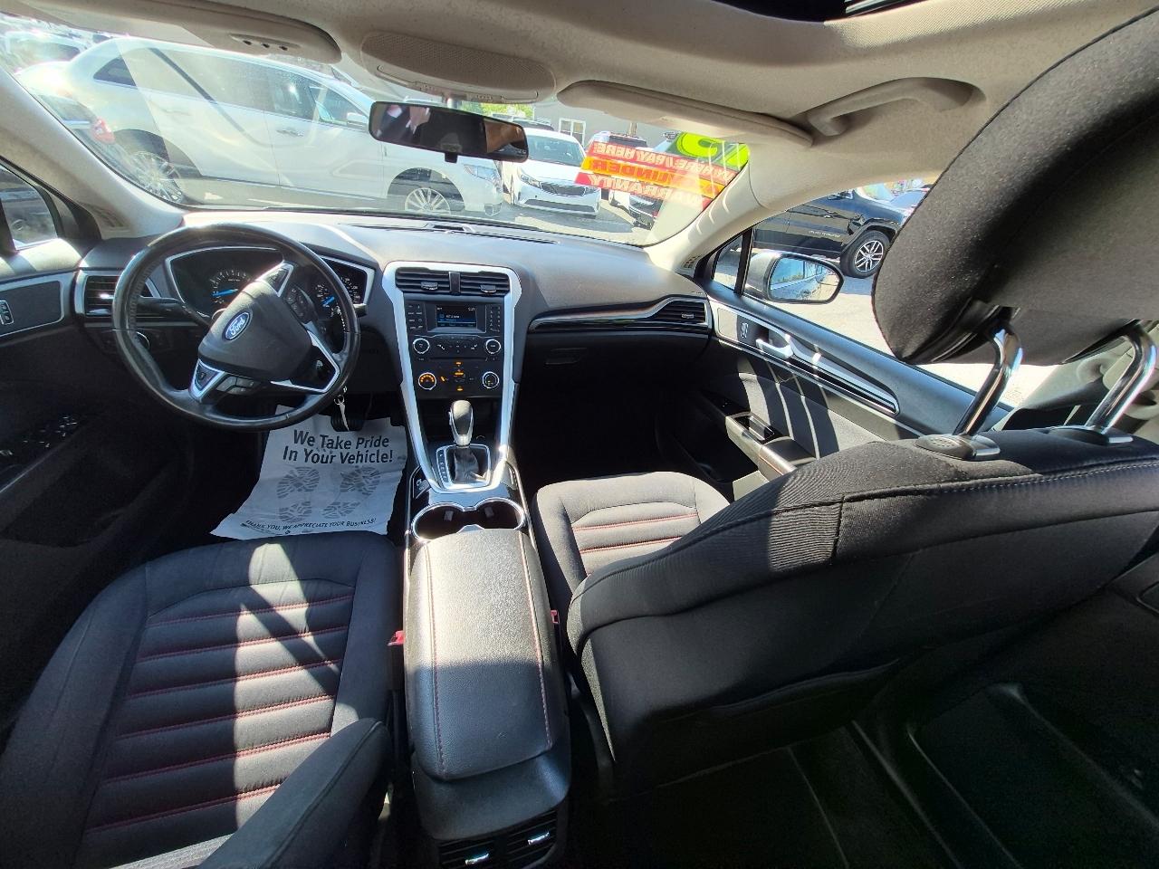 Ford Fusion SE 2015