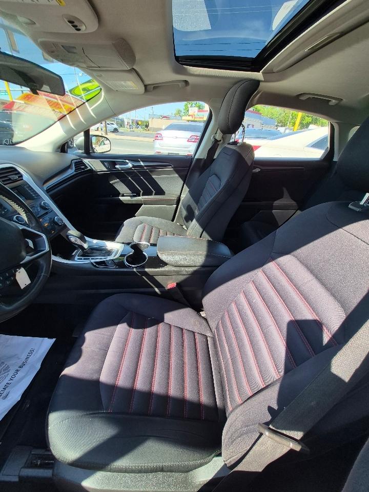 Ford Fusion SE 2015