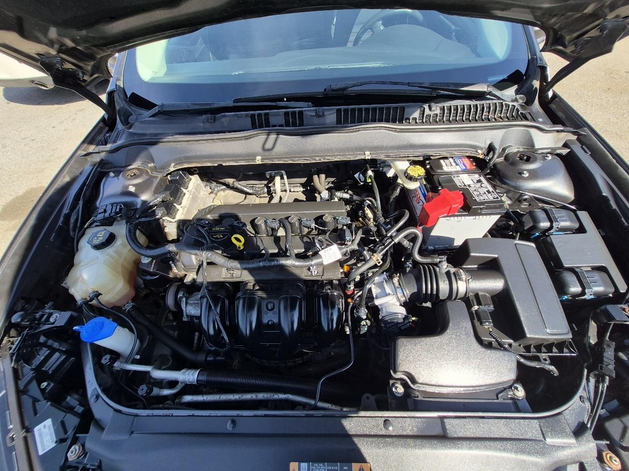 Ford Fusion SE 2015
