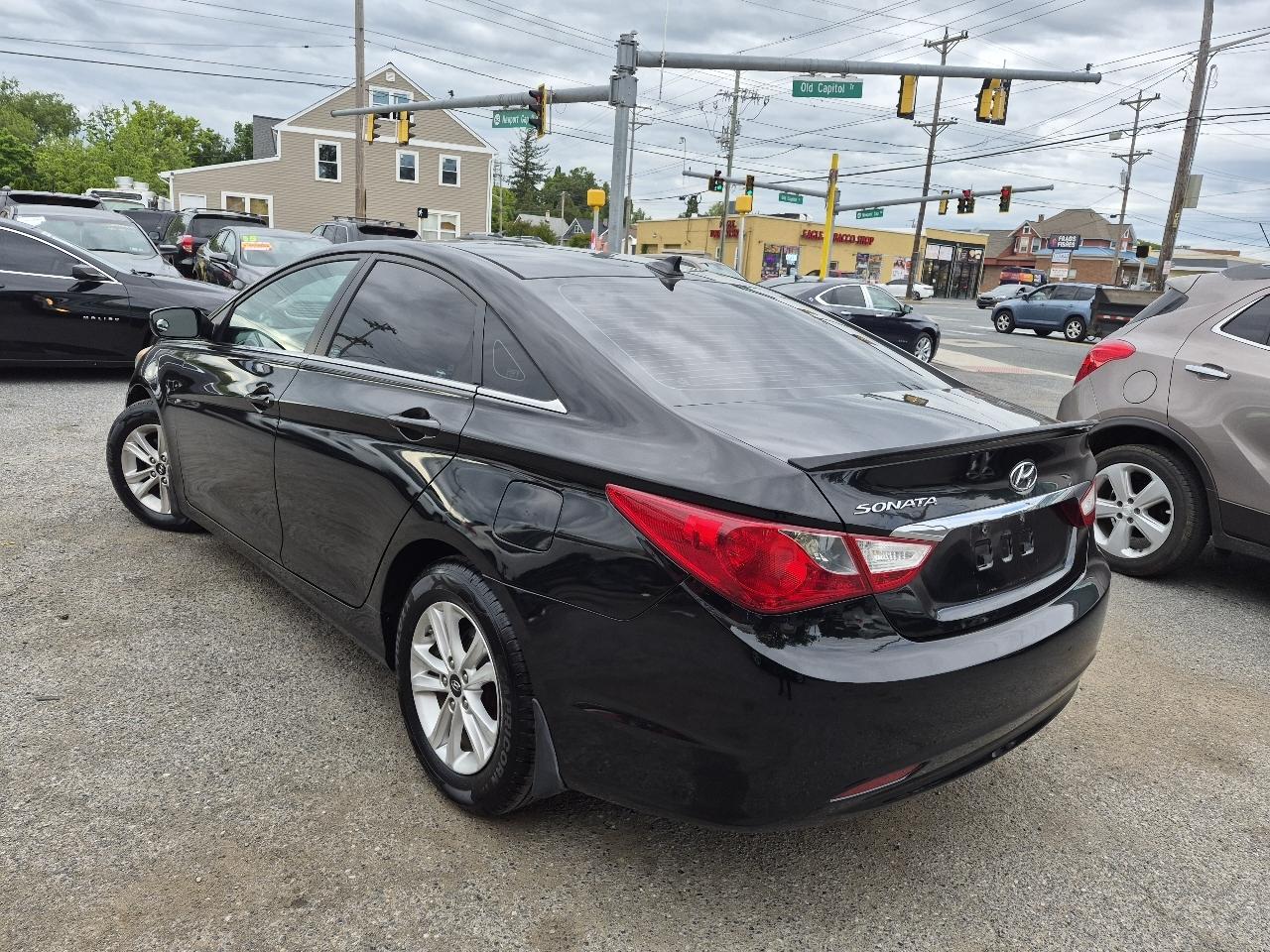 Hyundai Sonata GLS Manual 2012
