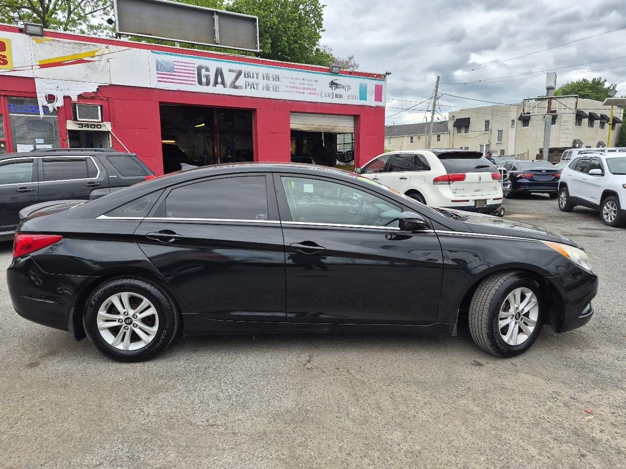 Hyundai Sonata GLS Manual 2012
