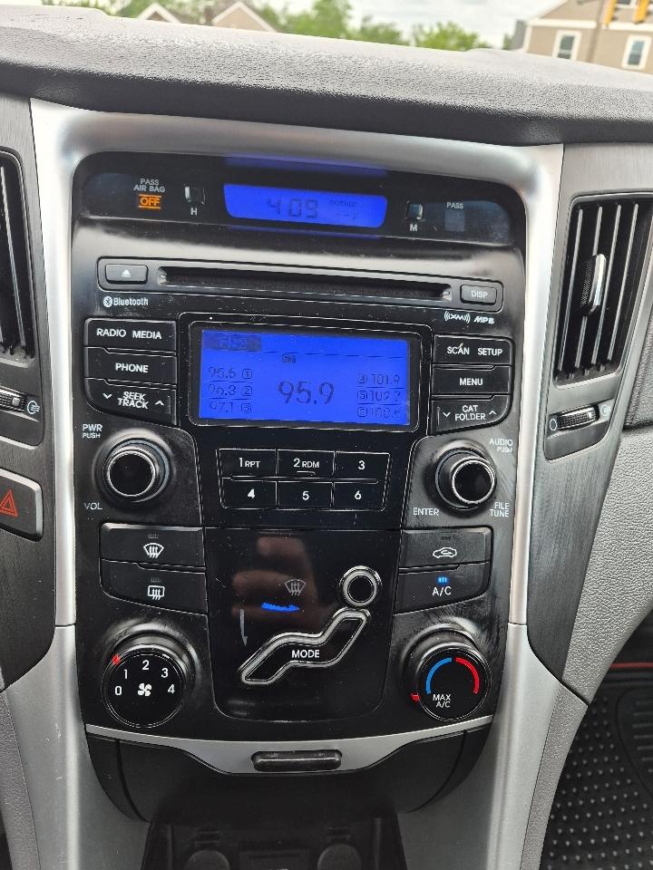 Hyundai Sonata GLS Manual 2012