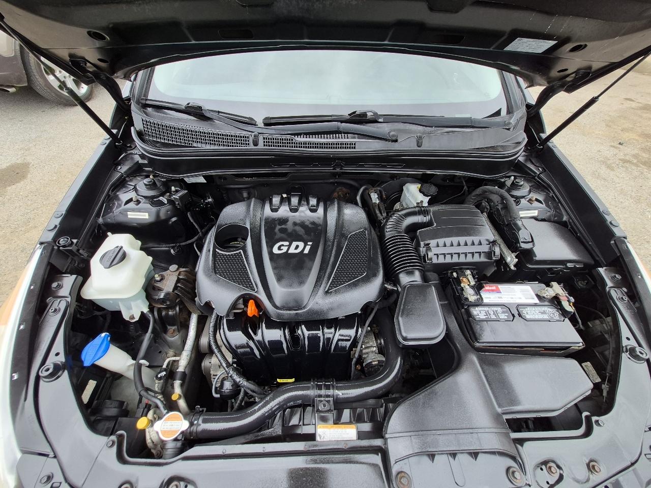 Hyundai Sonata GLS Manual 2012