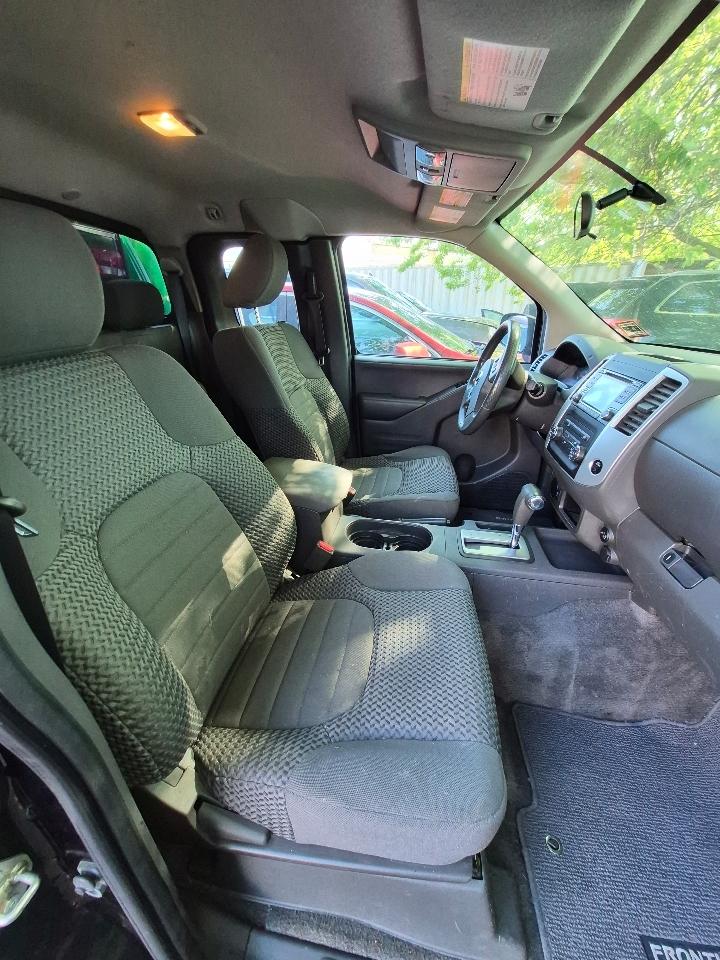 Nissan Frontier SV King Cab I4 5MT 2WD 2018