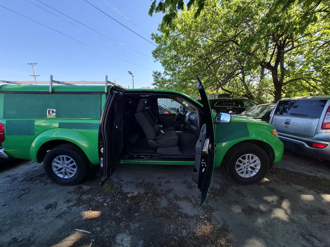 Nissan Frontier SV King Cab I4 5MT 2WD 2018