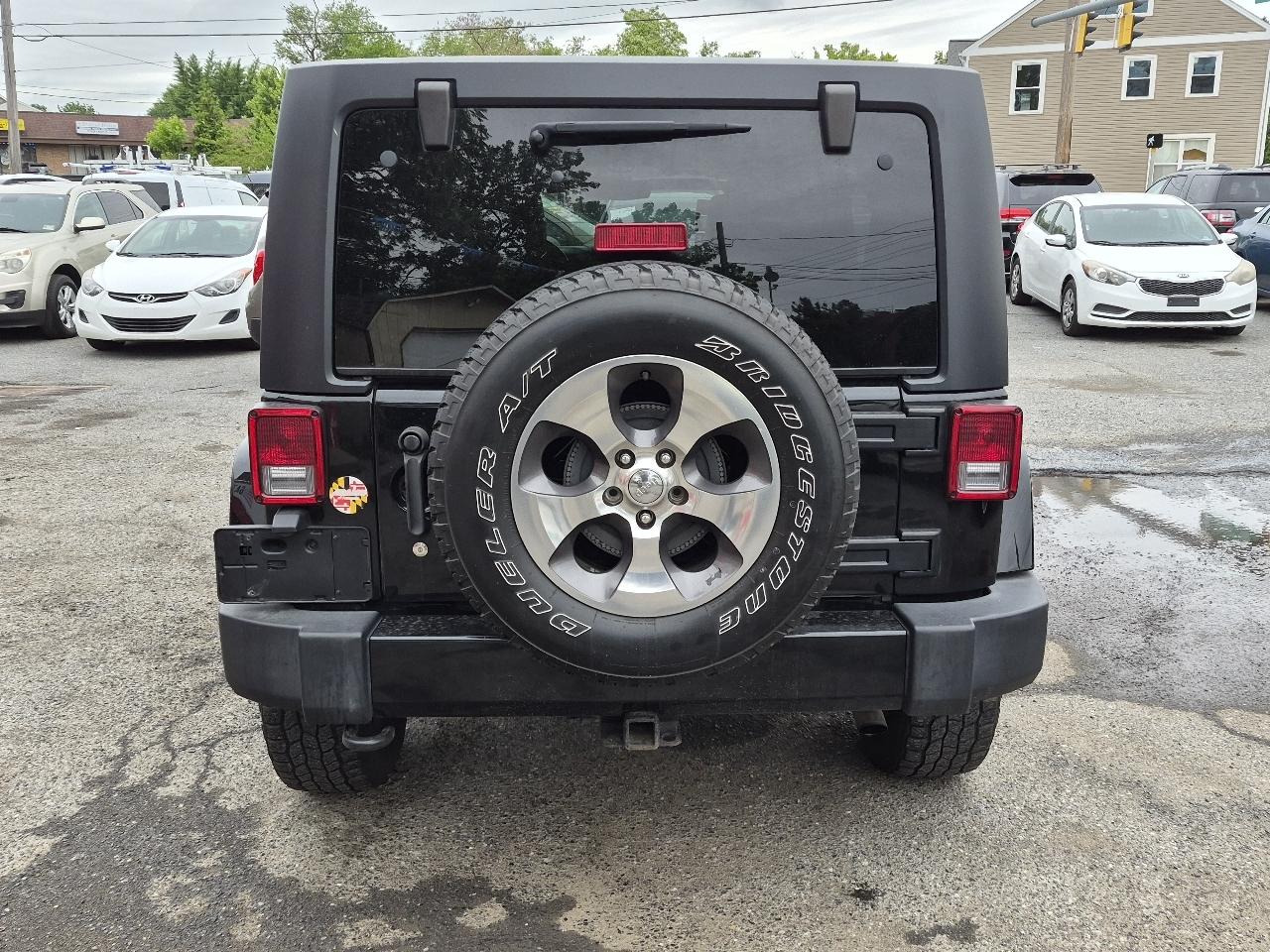 Jeep Wrangler Unlimited Sahara 4WD 2017