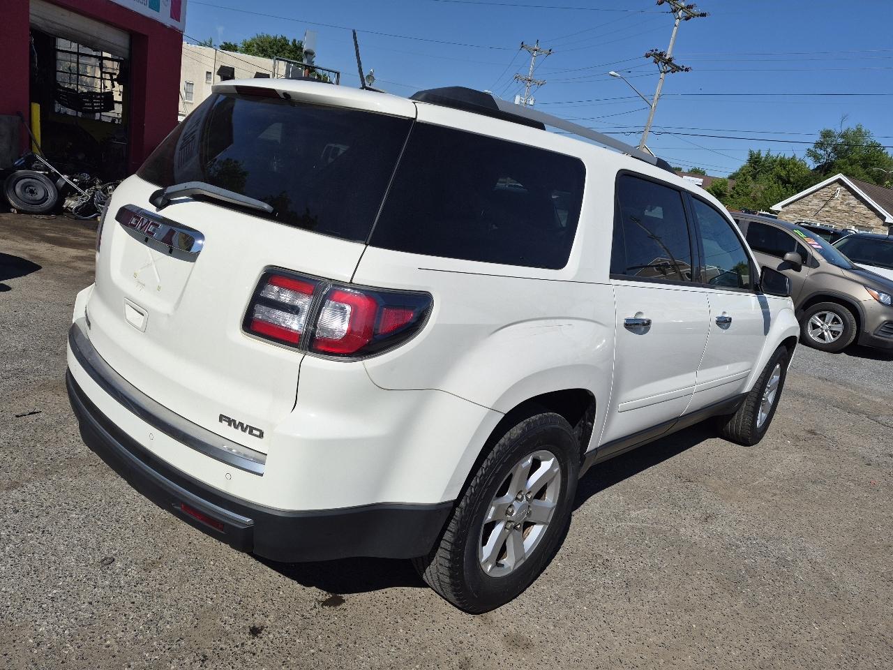 GMC Acadia SLE-2 AWD 2015