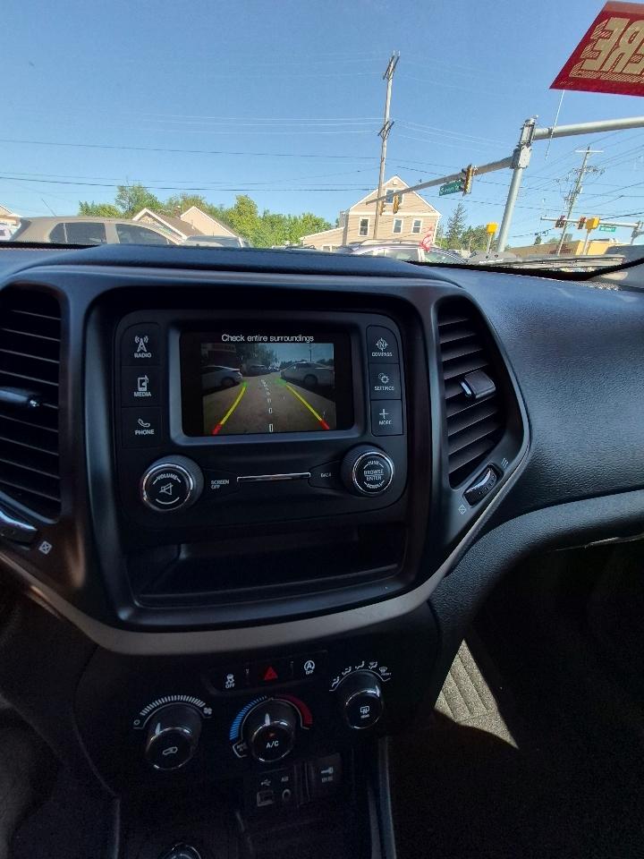 Jeep Cherokee Sport 4WD 2016