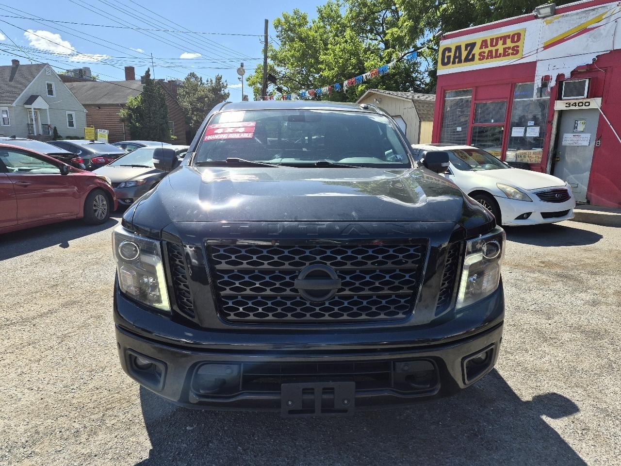 Nissan Titan PRO-4X Crew Cab 4WD 2019
